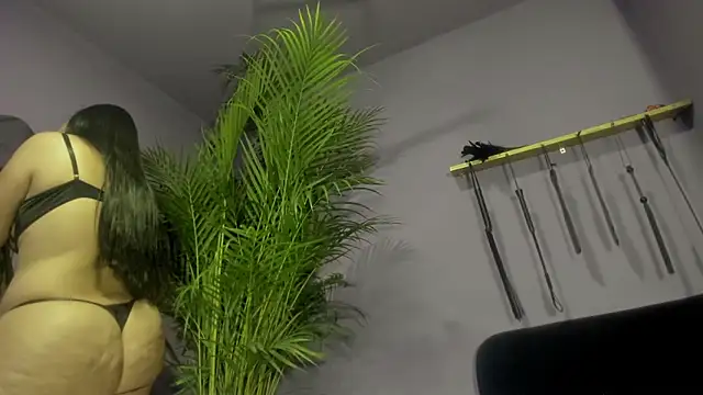 kathe hot online show from April 11, 7:39 pm