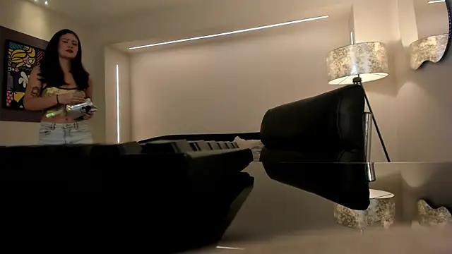 AnaDurant online show from December 3, 12:18 pm