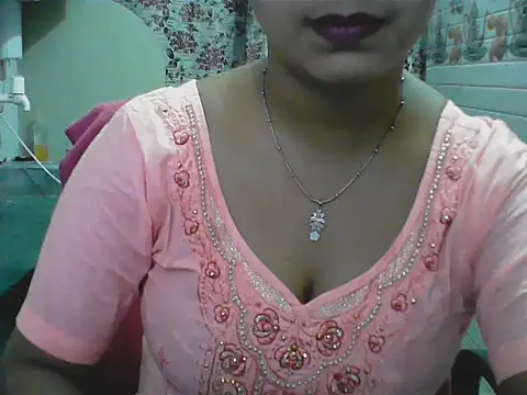 LovingPihu online show from May 26, 6:13 am