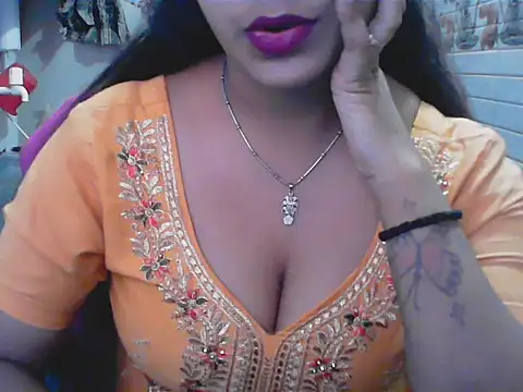 LovingPihu online show from May 31, 5:35 am
