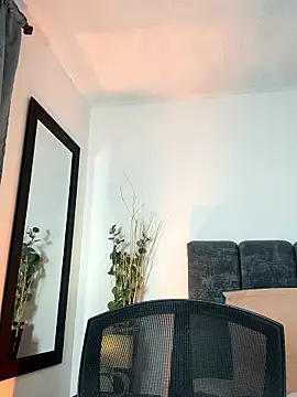 kem hott online show from January 17, 7:05 am