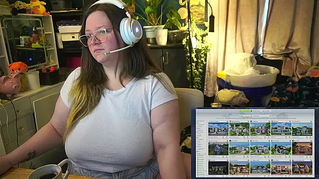 Geeky Kitten online show from October 10, 2:33 pm