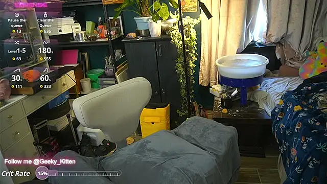 Geeky Kitten online show from September 14, 4:27 pm