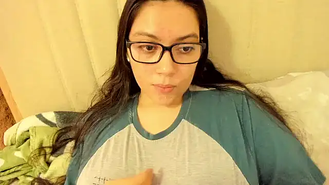 roniewester online show from April 15, 10:21 pm