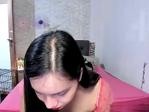 Snapshot of Hebefemme chatting on September 29, 6:57 pm Hebefemme online show from September 29, 6:57 pm