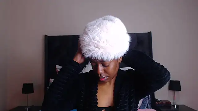 Sexynaughty Gal online show from July 15, 10:03 pm