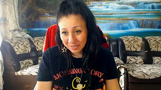 MoistMady online show from May 22, 10:13 am