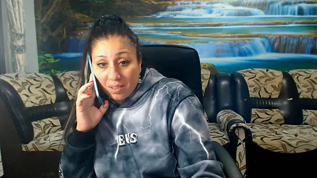 Snapshot of MoistMady chatting on October 10, 5:40 pm MoistMady online show from October 10, 5:40 pm