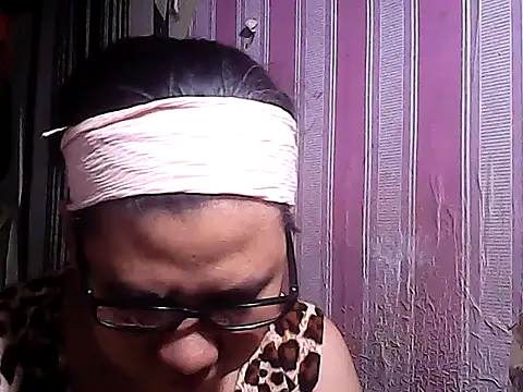 sweetsosie18 online show from September 28, 8:25 pm