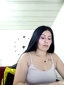 Tania mature online show from June 10, 6:06 pm