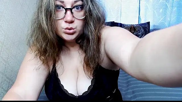 Sindy Jeniceee online show from July 1, 8:47 am