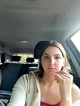 DoriDeluxe66 online show from October 24, 9:27 am