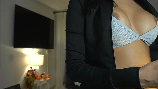 kendall ruiz online show from October 21, 11:20 pm