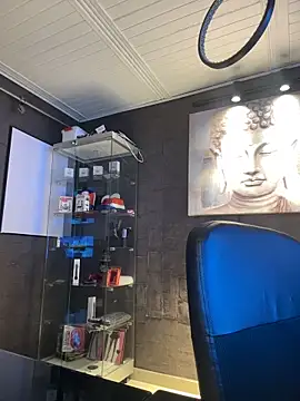 Emiily W online show from January 5, 5:27 pm