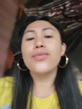 Ugly Filipina online show from March 25, 9:12 am