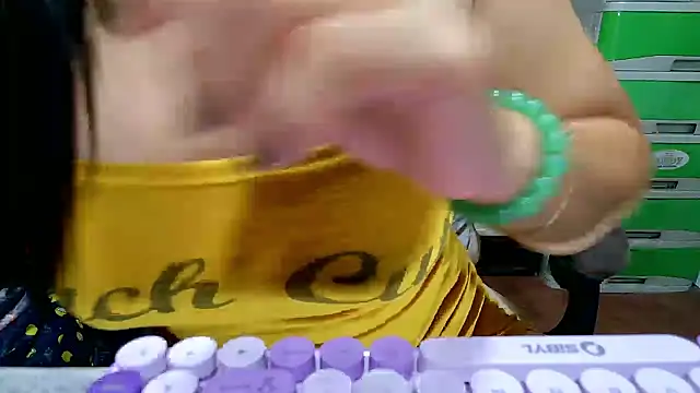Ugly Filipina online show from May 5, 7:00 am