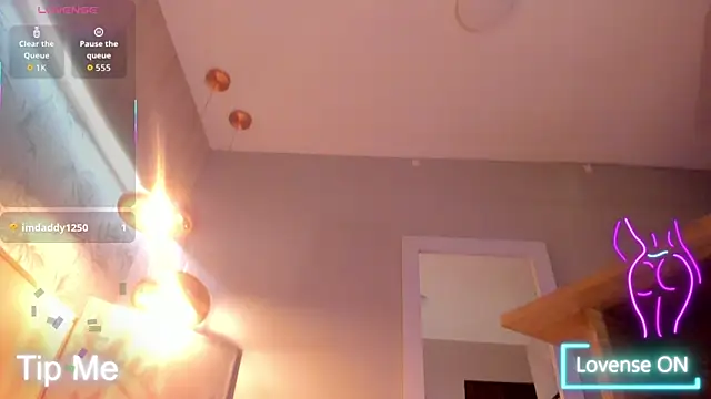 bonie lov online show from November 7, 11:20 pm