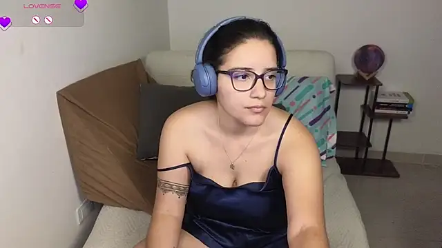 blue  moon  online show from January 14, 4:50 am