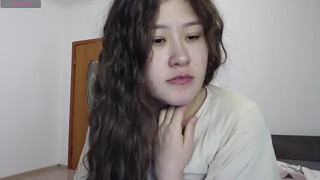 Riz girl online show from October 5, 6:35 pm