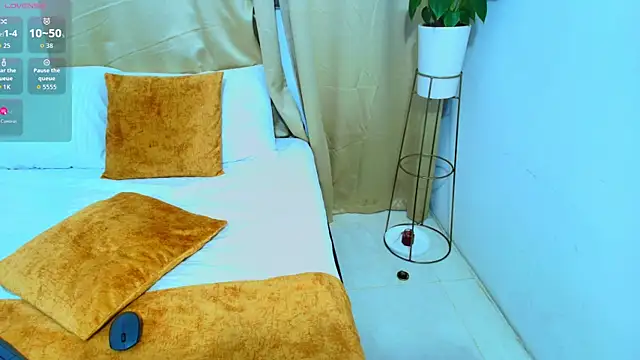 yulina xue online show from September 19, 11:15 pm