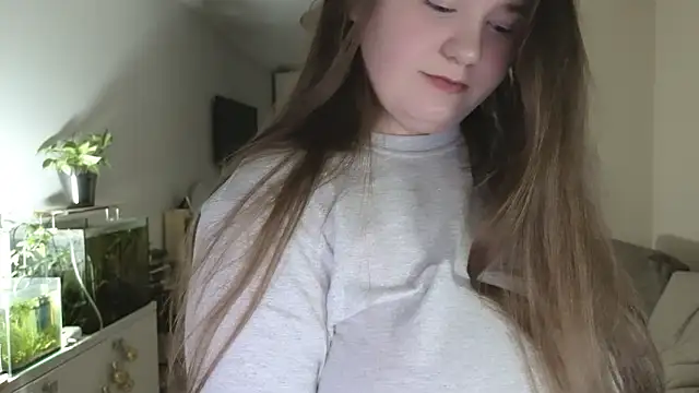 remirann  online show from March 10, 4:00 pm