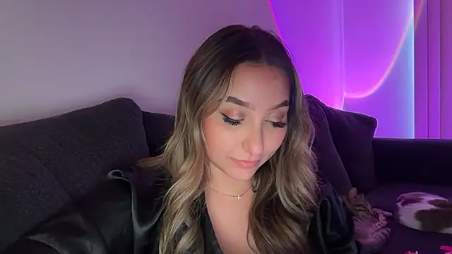 lustfulsmiles online show from February 13, 4:08 pm