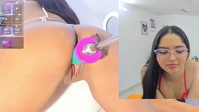 sofi velez online show from October 3, 5:51 pm