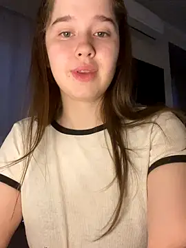 HornyGirlH online show from November 7, 3:45 am