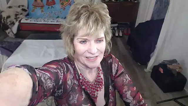 SindeeDix online show from December 3, 3:14 pm