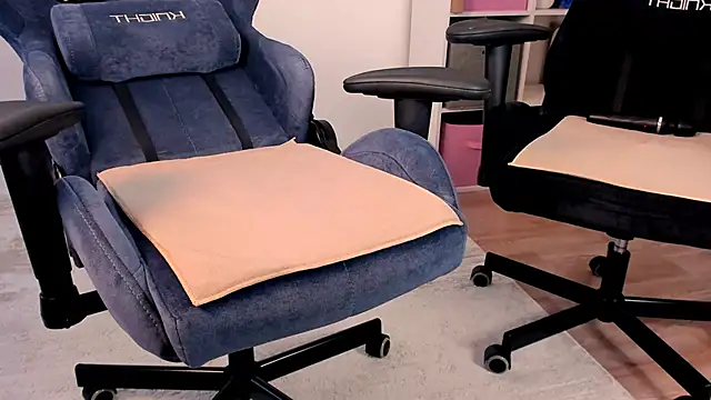 hotblonds online show from December 21, 11:14 am