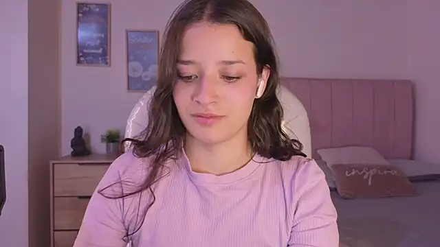 Amaia Daniells online show from November 29, 3:54 am