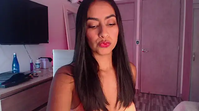 Snapshot of Brown_skin11 chatting on September 19, 8:41 pm Brown skin11 online show from September 19, 8:41 pm