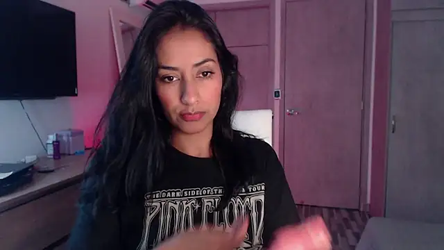 Snapshot of Brown_skin11 chatting on September 22, 9:13 pm Brown skin11 online show from September 22, 9:13 pm