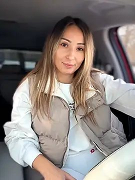 LetsFunKARINA online show from February 5, 10:07 am