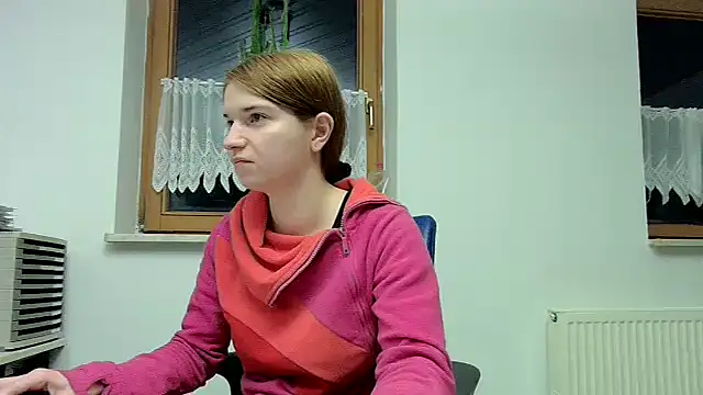 Mercedeswoman8 online show from February 14, 8:22 pm