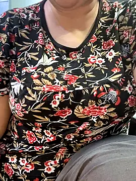 Snapshot of Preet_Kaur_69 chatting on October 14, 9:23 am Preet Kaur 69 online show from October 14, 9:23 am