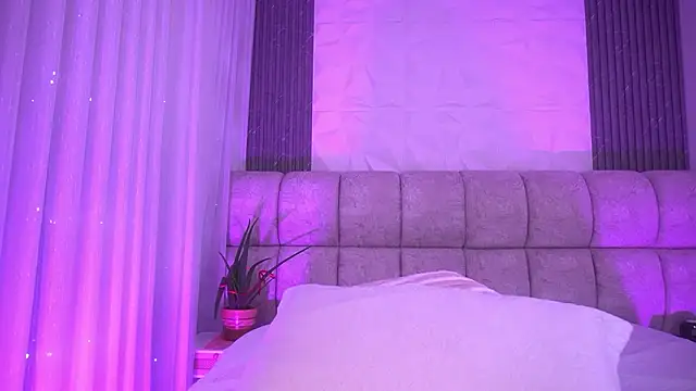 katy rioss online show from March 3, 12:11 pm