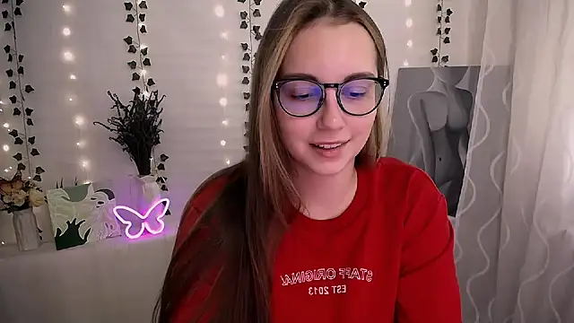 Snapshot of SweetPrincess_ chatting on September 16, 5:48 am SweetPrincess online show from September 16, 5:48 am