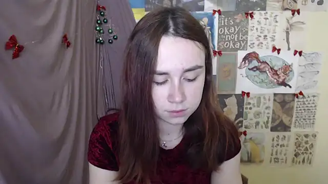 VeryVeryVeryShy  online show from December 16, 7:58 am