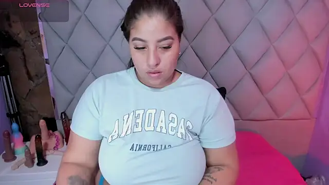 Snapshot of Luci_SexDeep chatting on October 9, 3:10 am Luci SexDeep online show from October 9, 3:10 am