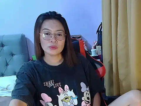 crizzybel online show from July 7, 11:03 am