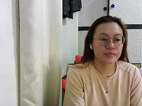 crizzybel online show from September 16, 7:55 pm