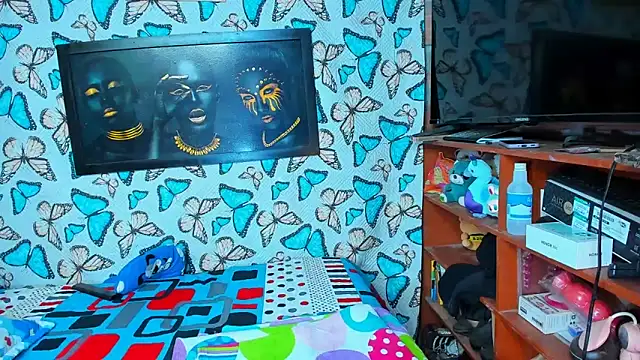 lafugosaluciana online show from February 23, 6:14 am