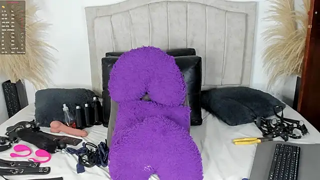 Bianka olivetto021 online show from February 13, 2:02 am