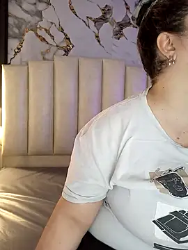 mollieblue69 online show from February 4, 12:52 pm