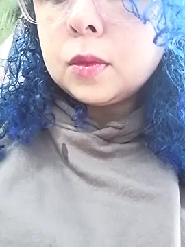 mollieblue69 online show from October 3, 2:11 pm