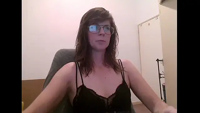 SavannaGirly online show from March 17, 9:13 am