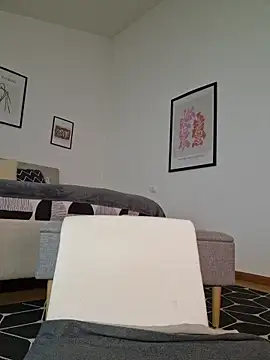 AryaSummersReal online show from November 8, 9:03 am