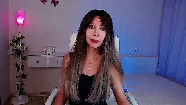 wendifoste online show from December 18, 7:07 pm