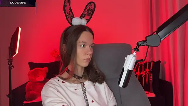 SharkyBaby online show from October 29, 3:14 pm